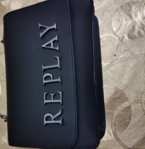 Crossbody bag - Picture 2 of 5